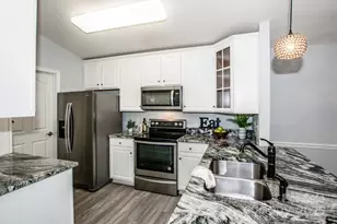 17151 Doe Valley Ct, Cornelius, NC 28031 - Photo 5