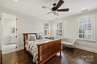 1869 Queens Road W, Charlotte, NC 28207 - Photo 29