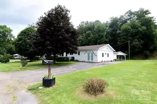 86 Skyview Dr, Waynesville, NC 28786 - Photo 3