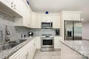 820 Pecan Tree Ln, Fort Mill, SC 29715 - Photo 13