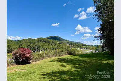 81 River Look Drive, Burnsville, NC 28714 - Photo 17