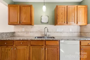 6708 Vlosi Dr, Charlotte, NC 28226 - Photo 7