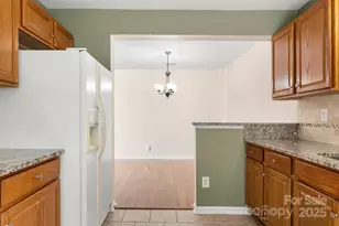 6708 Vlosi Dr, Charlotte, NC 28226 - Photo 9