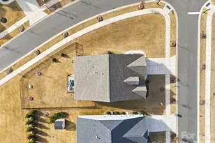 1157 Overlake Dr, Belmont, NC 28012 - Photo 3