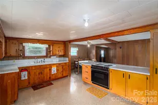 2320 Claremont Rd, Newton, NC 28658 - Photo 9