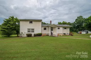 2320 Claremont Rd, Newton, NC 28658 - Photo 1