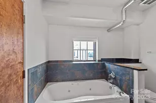 715 N Graham St, Charlotte, NC 28202 - Photo 11