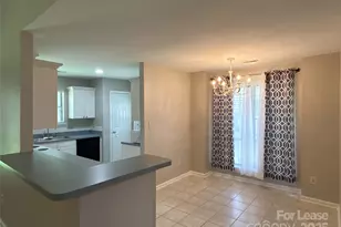10722 Four Mile Crk Rd, Charlotte, NC 28277 - Photo 3
