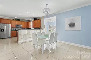 11001 Dulin Creek Blvd, Charlotte, NC 28215 - Photo 13