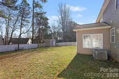 11001 Dulin Creek Boulevard, Charlotte, NC 28215 - Photo 29