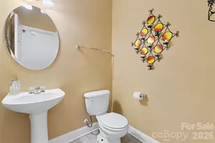 11001 Dulin Creek Blvd, Charlotte, NC 28215 - Photo 7