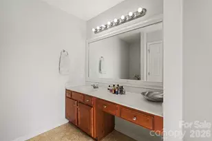 11001 Dulin Creek Blvd, Charlotte, NC 28215 - Photo 19