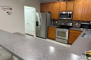 11001 Dulin Creek Blvd, Charlotte, NC 28215 - Photo 5