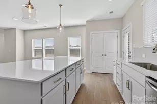 1523 Lithium Ln, Charlotte, NC 28211 - Photo 5