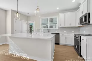 1523 Lithium Ln, Charlotte, NC 28211 - Photo 7