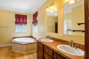 142 Pinners Cove Rd, Asheville, NC 28803 - Photo 27