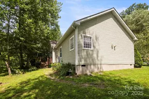 142 Pinners Cove Rd, Asheville, NC 28803 - Photo 35