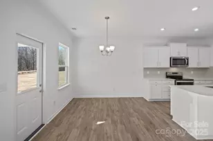 11416 Glasden Rd, Charlotte, NC 28278 - Photo 5