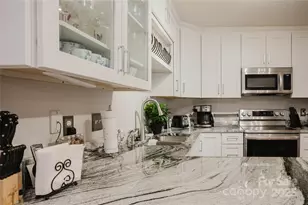 920 Woodhill Dr, Fletcher, NC 28732 - Photo 13