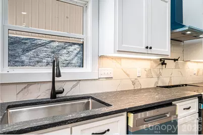 1721 Songbird Court SE, Lenoir, NC 28645 - Photo 15