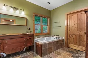 321 Sunset Point Rd, Burnsville, NC 28714 - Photo 27