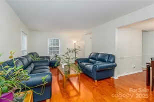 8300 Knights Bridge Rd, Charlotte, NC 28210 - Photo 11