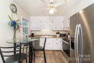 8300 Knights Bridge Rd, Charlotte, NC 28210 - Photo 15