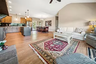 71 Banks Creek Rd, Burnsville, NC 28714 - Photo 5