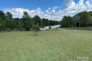 321 E Jones St, Blacksburg, SC 29702 - Photo 5