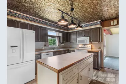 220 Grand View Lane, Burnsville, NC 28714 - Photo 17