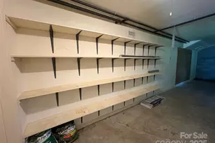 203 Haywood Knolls Dr, Hendersonville, NC 28791 - Photo 29