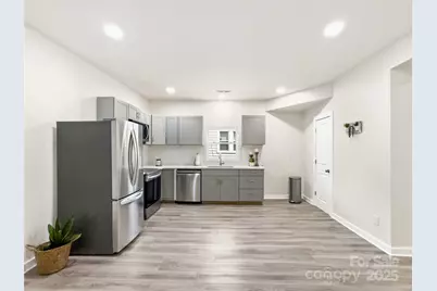 1112 W 5th Avenue, Gastonia, NC 28052 - Photo 13