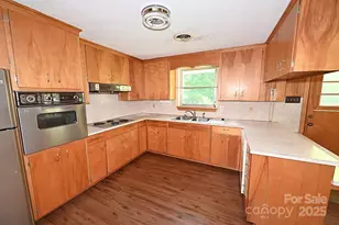 1740 23rd Ave Ln NE, Hickory, NC 28601 - Photo 15