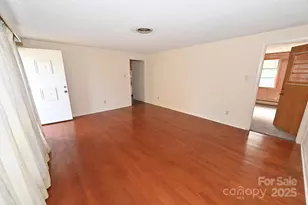 1740 23rd Ave Ln NE, Hickory, NC 28601 - Photo 11