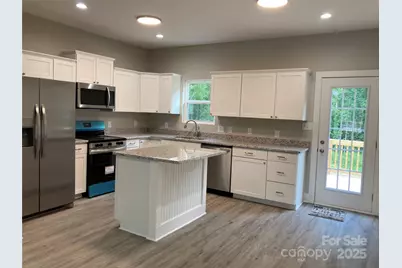 318 Davis Park Road, Gastonia, NC 28052 - Photo 9