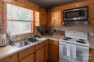 87 Pauline Cir, Franklin, NC 28734 - Photo 3