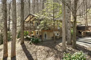 679 Locust Dr, Maggie Valley, NC 28751 - Photo 3