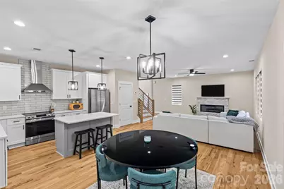 8925 Harrisburg Road, Charlotte, NC 28215 - Photo 13