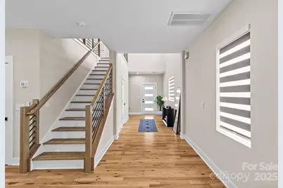 8925 Harrisburg Road, Charlotte, NC 28215 - Photo 3