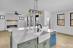 1351 Old Country Rd, Waynesville, NC 28786 - Photo 3