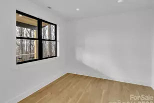 1351 Old Country Rd, Waynesville, NC 28786 - Photo 11