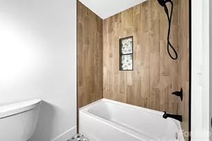 1351 Old Country Rd, Waynesville, NC 28786 - Photo 21