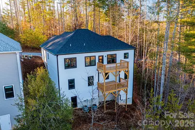 518 Park Way NE, Lenoir, NC 28645 - Photo 3