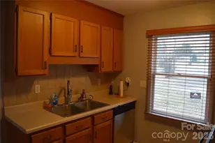 134 Millard Ln, Troutman, NC 28166 - Photo 9