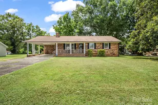 501 Weaver St, Cherryville, NC 28021 - Photo 1