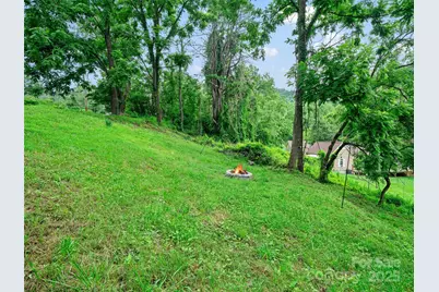 64 Phillips Lane, Spruce Pine, NC 28777 - Photo 23