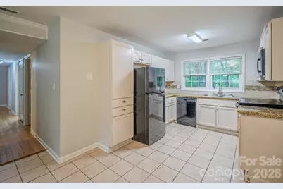 6410 Pineburr Court, Charlotte, NC 28211 - Photo 11