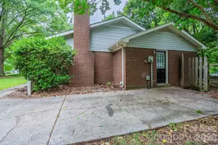 6410 Pineburr Ct, Charlotte, NC 28211 - Photo 29