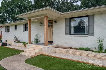 3116 Sunset Road, Charlotte, NC 28216 - Photo 1