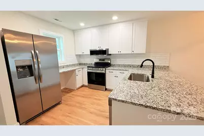 203 Beacon Avenue, Morganton, NC 28655 - Photo 5